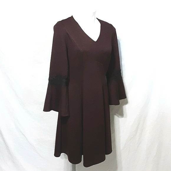 Elle Bell Sleeve V-Neck A-Line Dress Medium Flowy Boho Chic Workwear Cocktail - Picture 3 of 7